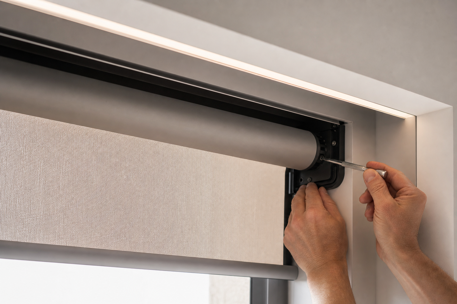 Concealed motorized shade hardware integrated into architecture